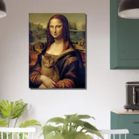 mona lisa tenant un chat dans ses bras