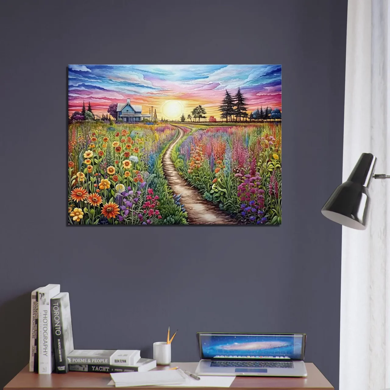 champs de fleurs vives et maison de campagne