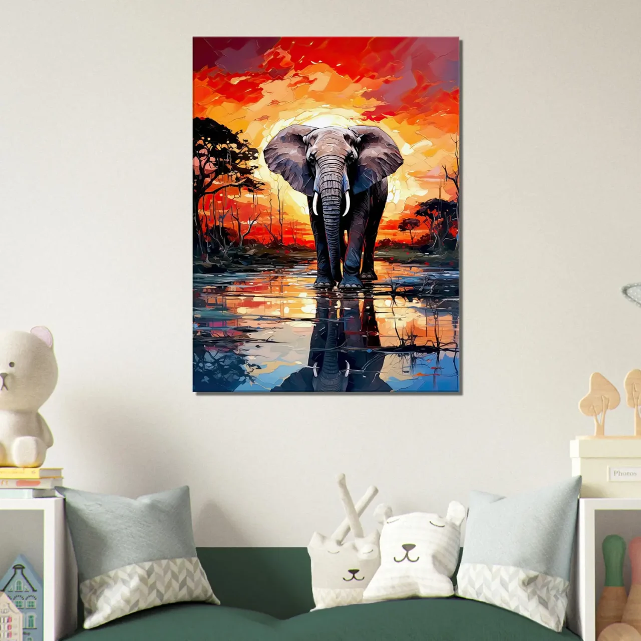 elephant dans la savane au coucher du soleil