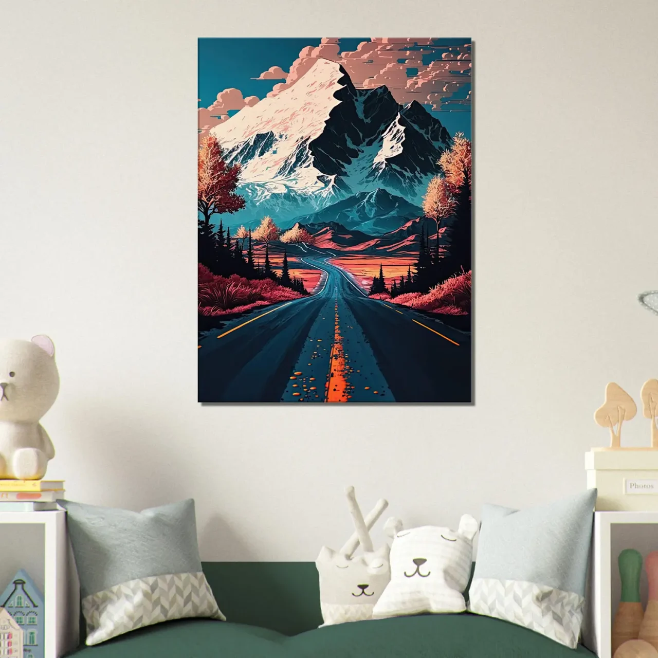 route d'automne vers les montagnes