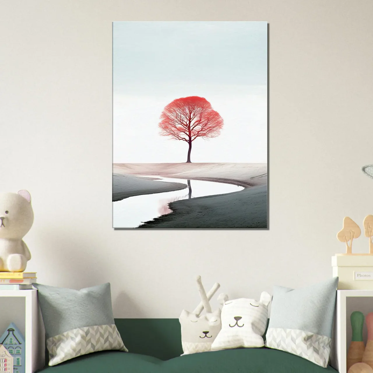 arbre rouge seul sur le sable