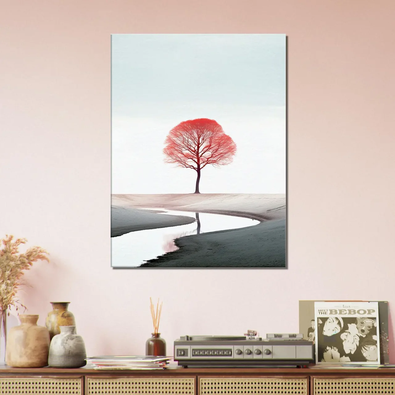 arbre rouge seul sur le sable