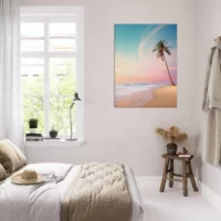 décor plage déserte et palmier