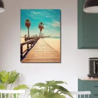 chemin de bois le long de la plage