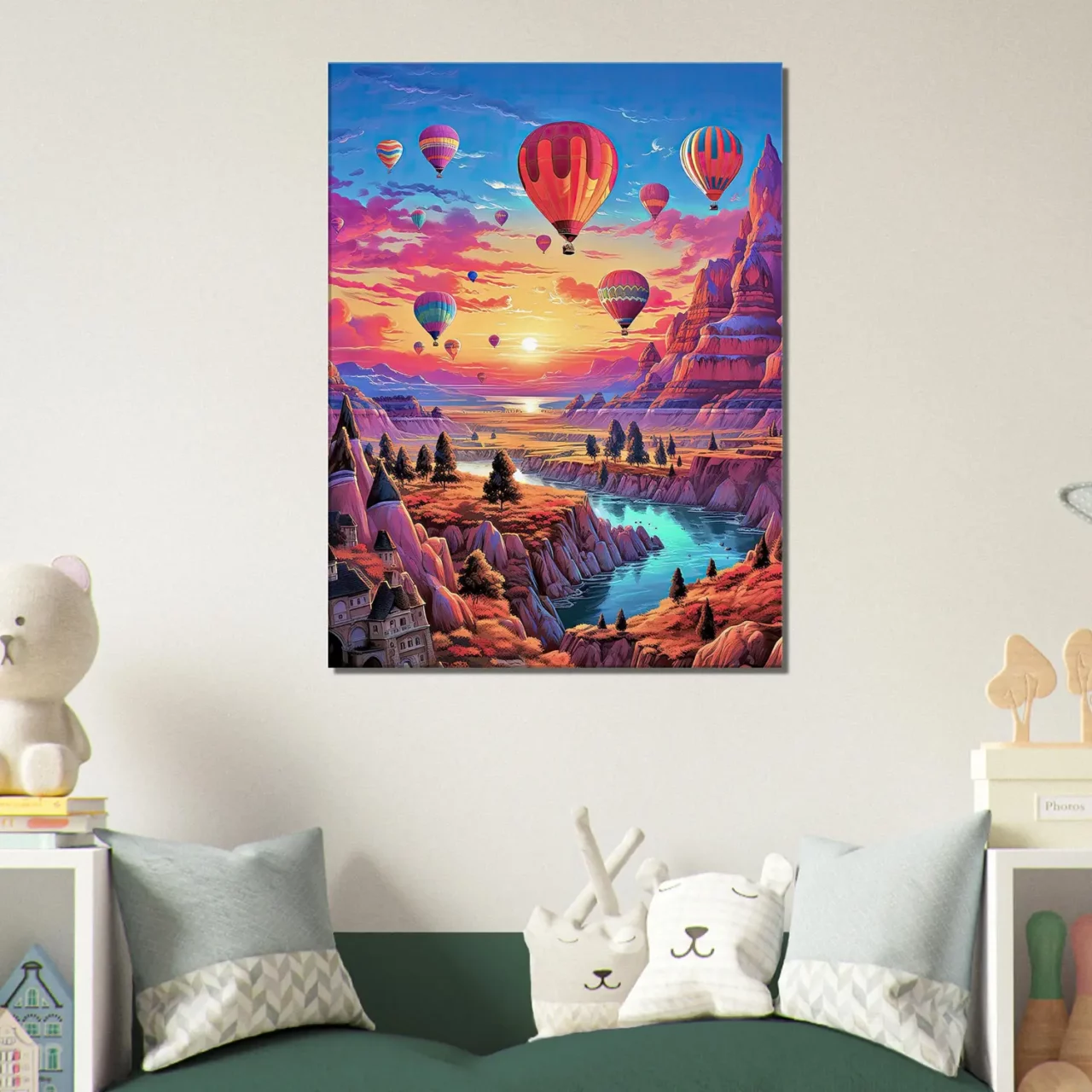 Montgolfières et Paysage de Cappadoce coloré montgolfières et paysage de cappadoce coloré