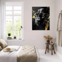 Toile panthère noire , élégance sauvage et or liquide